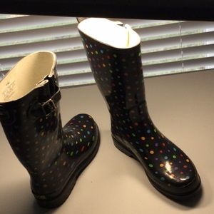 Rainboots!